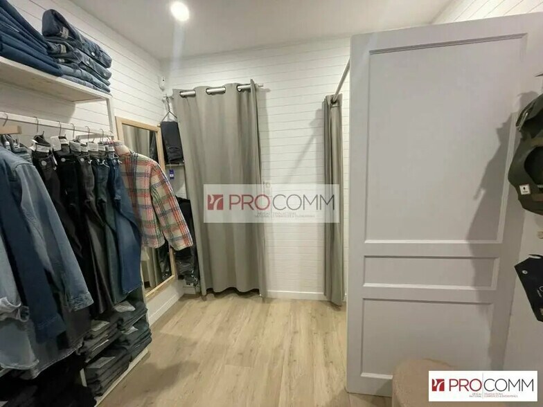 Local commercial dans Chartres à louer - Photo de l’immeuble – Image 2 sur 3