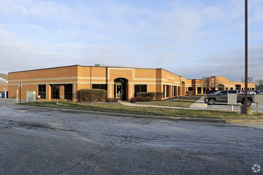 50-164 S Park Blvd, Greenwood, IN à louer - Photo principale – Image 1 sur 8