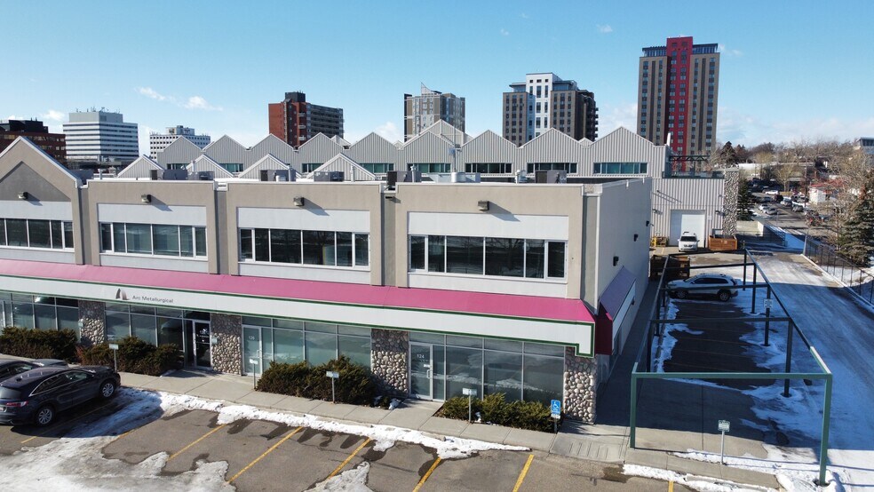 5700 1st St SW, Calgary, AB à louer - Photo de l’immeuble – Image 3 sur 17
