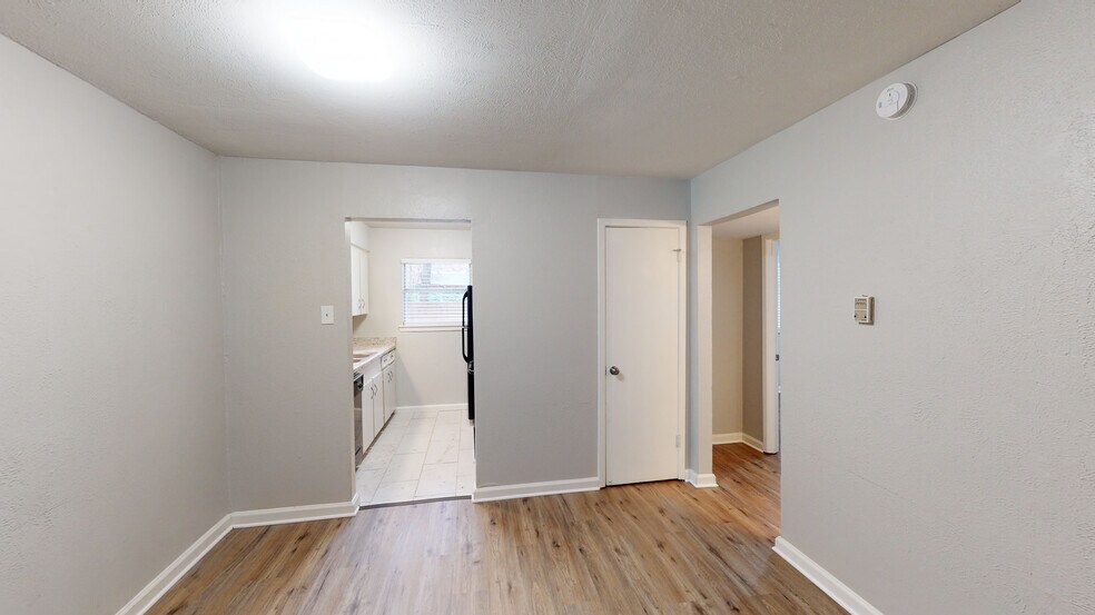 5656 Live Oak St, Dallas, TX à vendre - Numérisation 3D Matterport – Image 2 sur 17