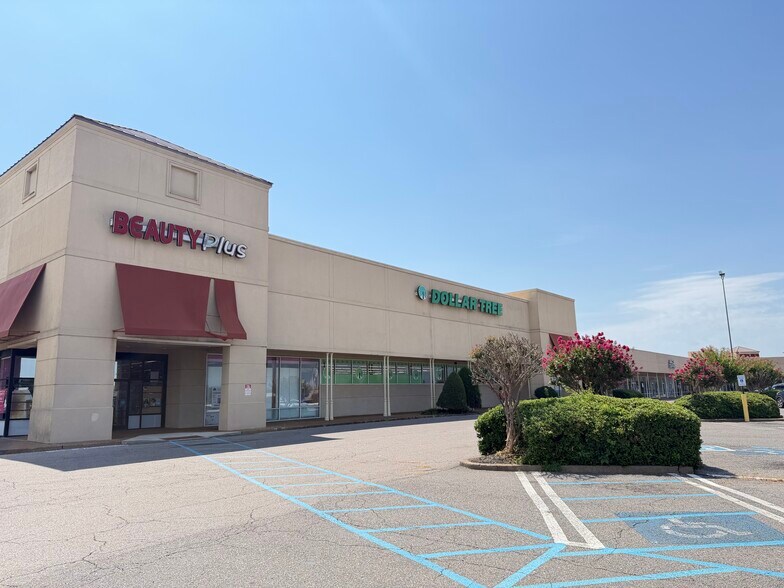 151-201 Stateline Rd, Southaven, MS à louer - Photo de l’immeuble – Image 1 sur 3