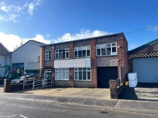 Plus de détails pour 93 Oak St, Norwich - Industriel/Logistique à louer