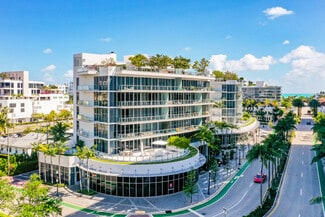 Plus de détails pour 801 S Pointe Dr, Miami Beach, FL - Local commercial à louer