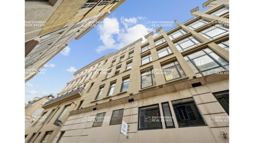 Bureau dans Marseille à louer - Photo de l’immeuble – Image 1 sur 10