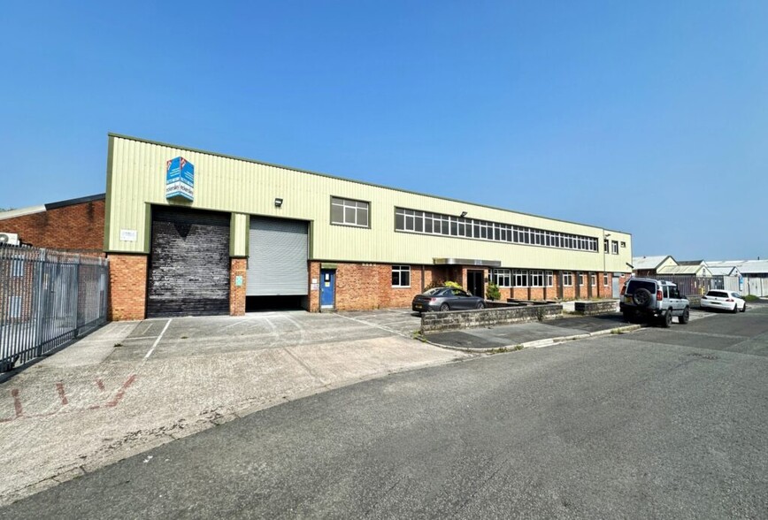 22-24 Slaidburn Crescent, Southport à vendre - Photo de l’immeuble – Image 2 sur 18