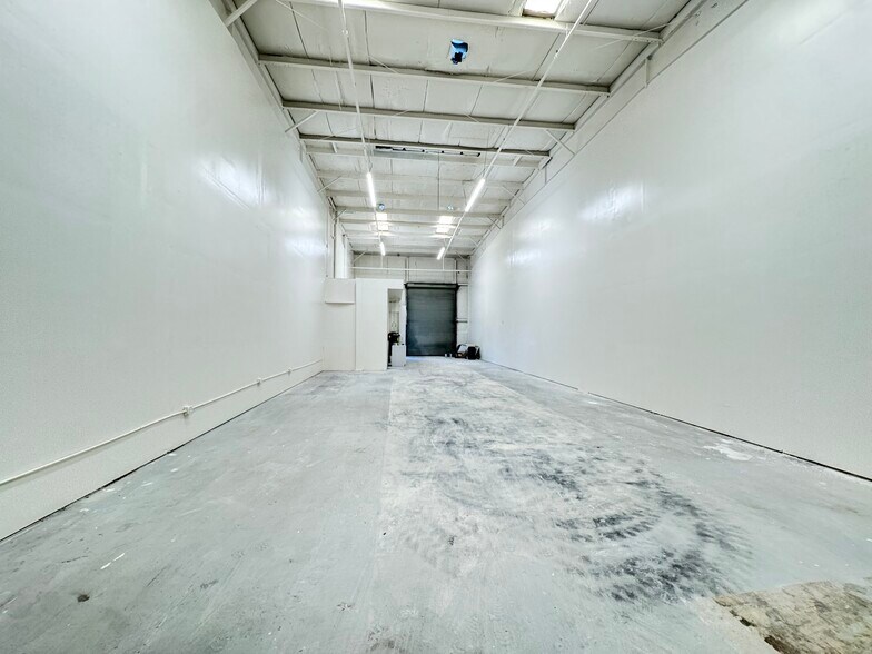 2248 Jerrold Ave, San Francisco, CA à louer - Photo de l’immeuble – Image 3 sur 6