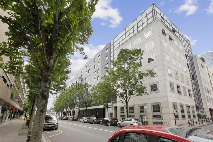 13 Bis Rue De L'Abreuvoir, Courbevoie à louer - Photo de l’immeuble – Image 3 sur 14