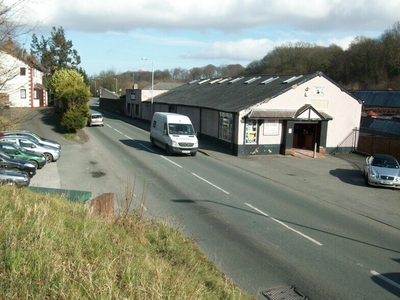 Greenfield Rd, Holywell à vendre - Photo de l’immeuble – Image 2 sur 2
