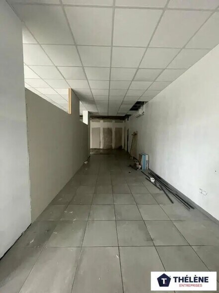 Local commercial dans Le Crès à vendre - Photo intérieure – Image 3 sur 7