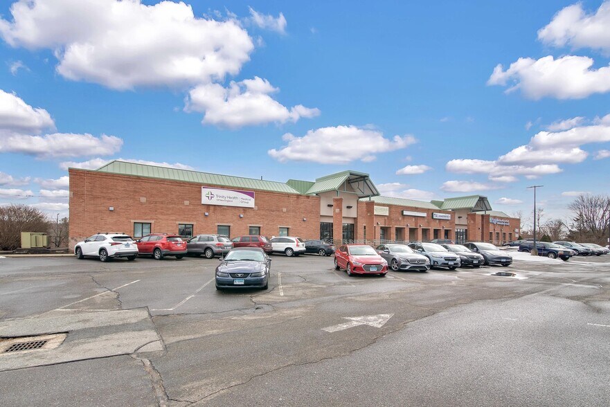 428 Hartford Tpke, Vernon, CT à louer - Photo de l’immeuble – Image 1 sur 7