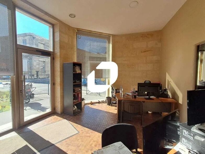 Local commercial dans Bordeaux à louer - Photo de l’immeuble – Image 3 sur 12