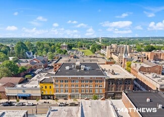 Plus de détails pour 230 W Main St, Danville, KY - Bureau à vendre
