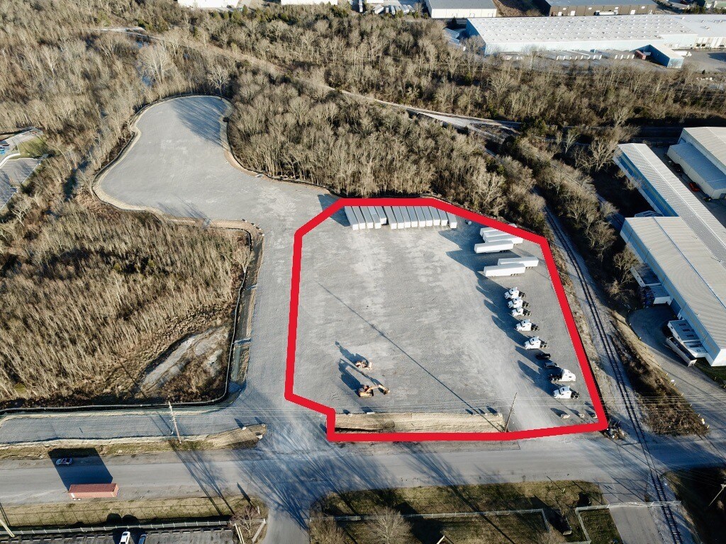 1730 J P Hennessy Dr, La Vergne, TN à louer Photo de l’immeuble– Image 1 sur 6