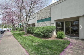 Plus de détails pour 130 Seaboard Ln, Franklin, TN - Local d’activités à vendre