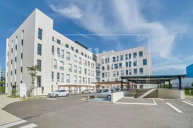 Bureau dans Villeurbanne à louer - Photo de l’immeuble – Image 2 sur 19