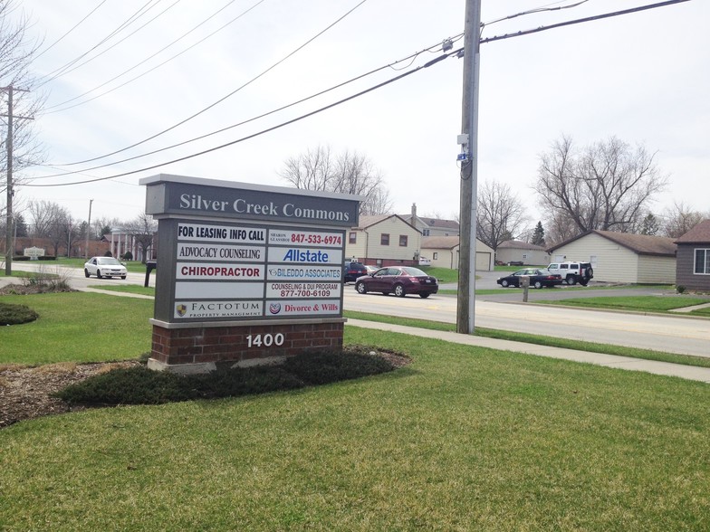1400 N Seminary Ave, Woodstock, IL à louer - Photo de l’immeuble – Image 3 sur 6