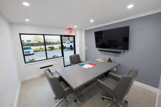 3551 23rd Ave S, Lake Worth, FL à vendre Photo intérieure– Image 2 sur 3