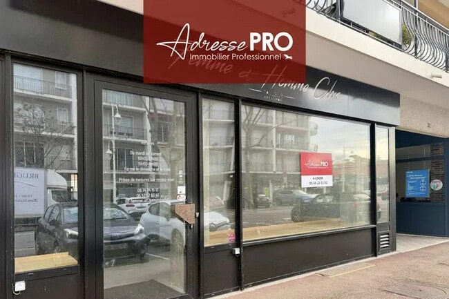Plus de détails pour Local commercial à louer