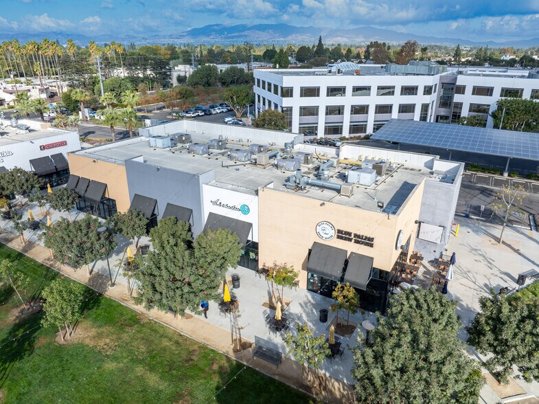 8420-8440 Balboa Blvd, Northridge, CA à louer - Photo de l’immeuble – Image 3 sur 18