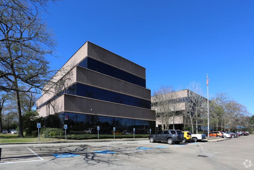 200 River Pointe Dr, Conroe, TX à louer - Photo principale – Image 1 sur 19