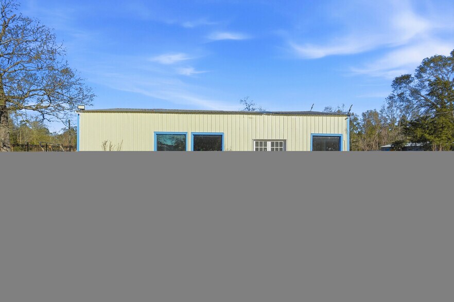 17505 FM 1485, New Caney, TX à louer - Photo de l’immeuble – Image 2 sur 8