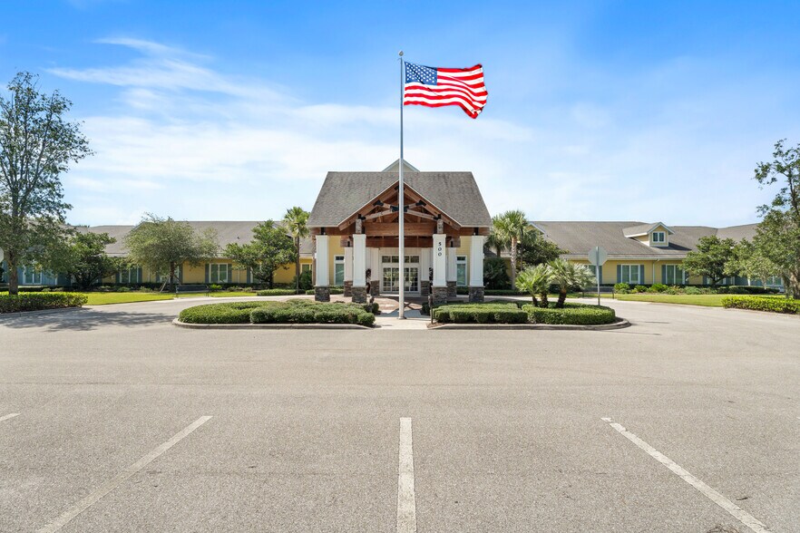 500 SE Indian St, Stuart, FL à vendre - Photo de l’immeuble – Image 3 sur 22