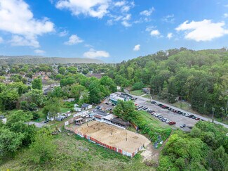 Plus de détails pour 1020 Sharon Rd, Beaver, PA - Local commercial à vendre