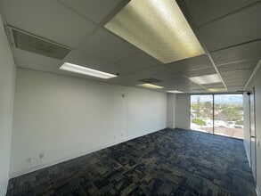 1721 Garvey Ave, Alhambra, CA à louer Photo intérieure– Image 2 sur 6