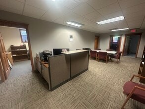 1540 Midland Ct NE, Cedar Rapids, IA à louer Photo de l’immeuble– Image 1 sur 8