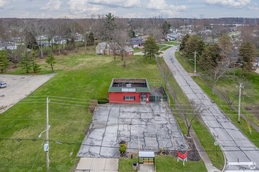 30791 Lorain Rd, North Olmsted, OH à vendre - Aérien – Image 3 sur 5