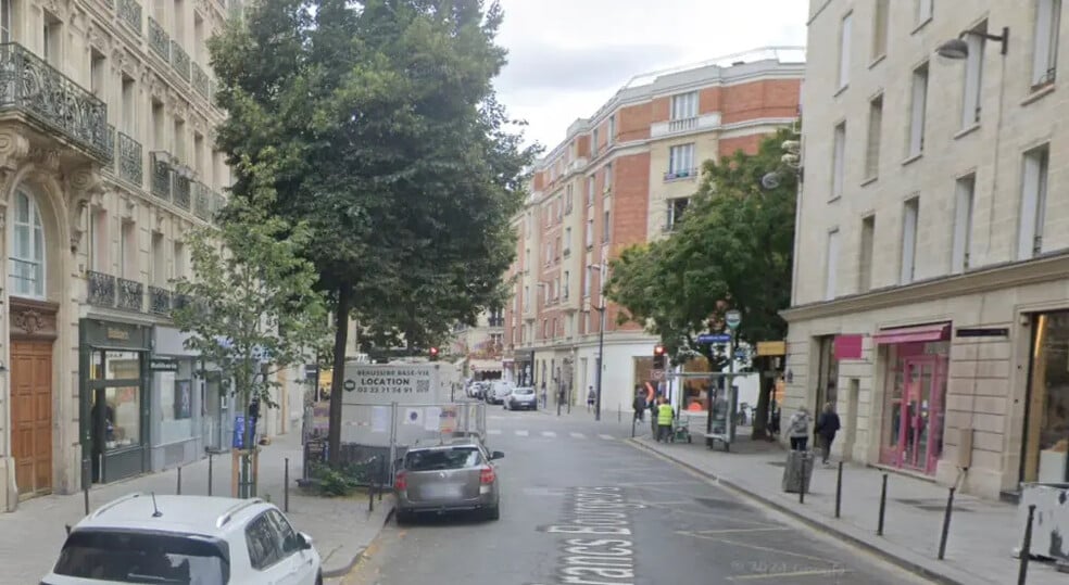 Local commercial dans Paris à louer - Photo de l’immeuble – Image 1 sur 2