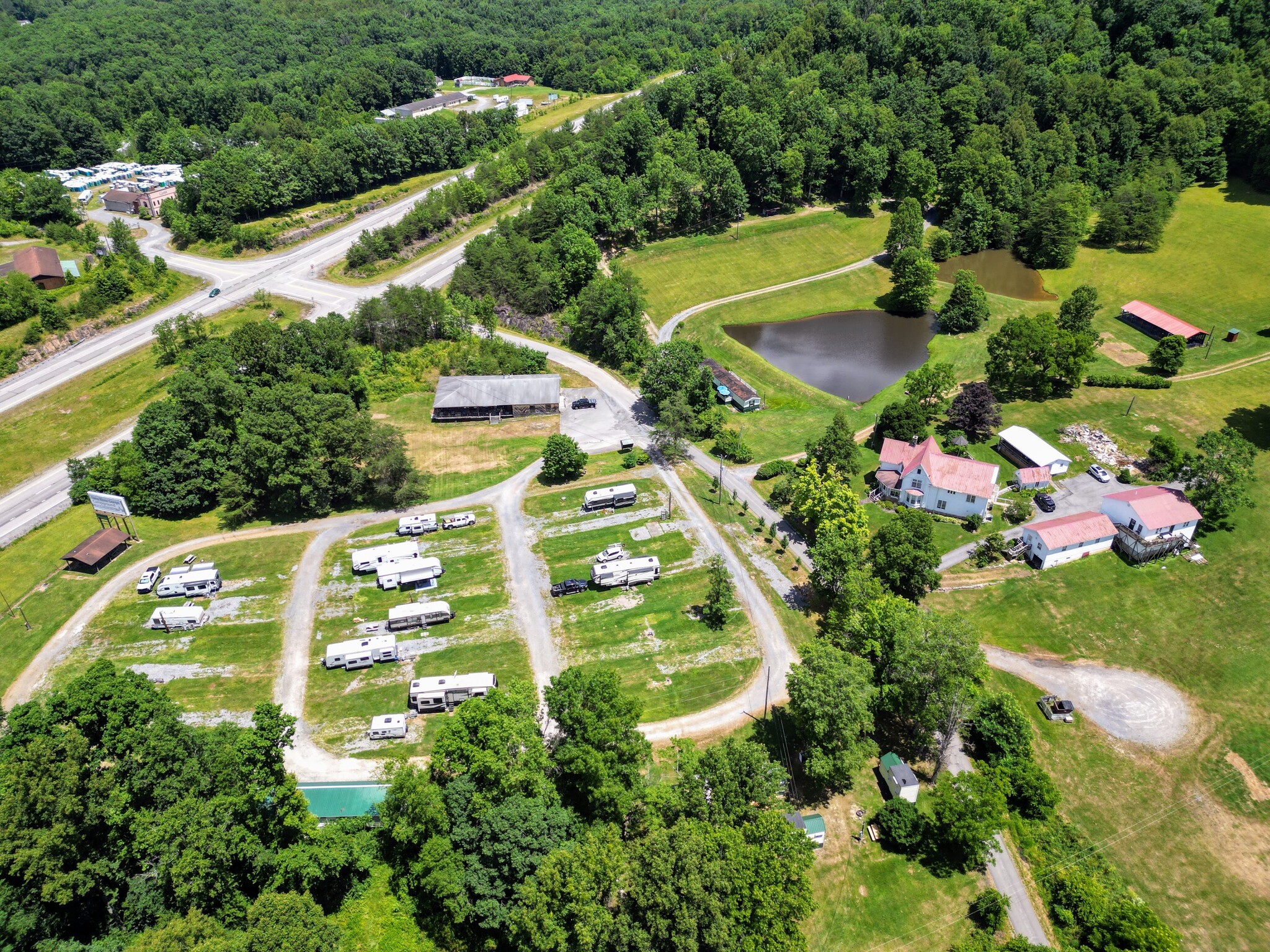 632 Milroy Grose Rd, Lansing, WV à vendre Photo principale– Image 1 sur 23
