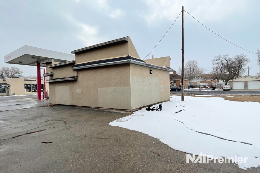 8588 W 2700 S, Magna, UT à vendre - Photo de l’immeuble – Image 3 sur 6