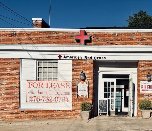 1081 Spruce St, Martinsville, VA à louer Photo principale– Image 1 sur 2