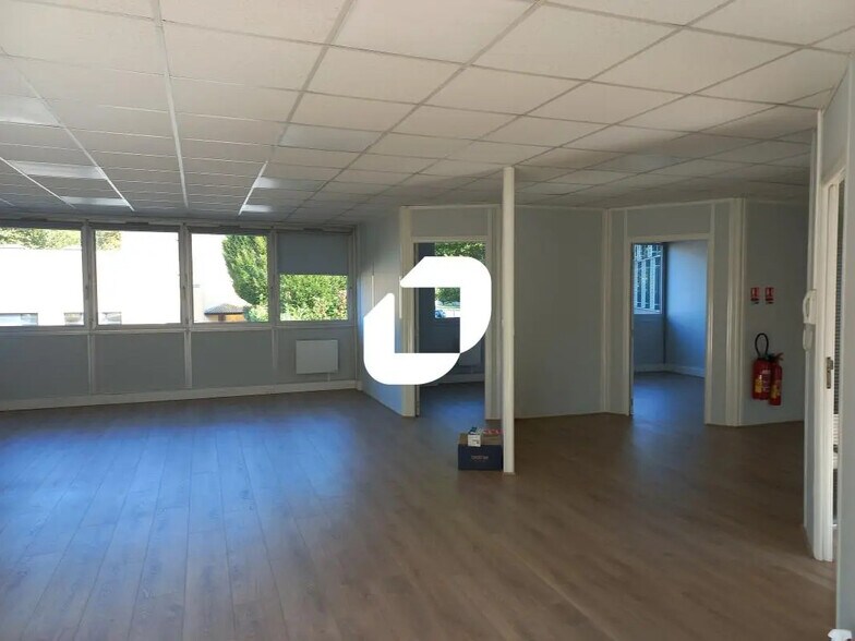 Bureau dans Marcq-en-Baroeul à vendre - Photo de l’immeuble – Image 1 sur 8