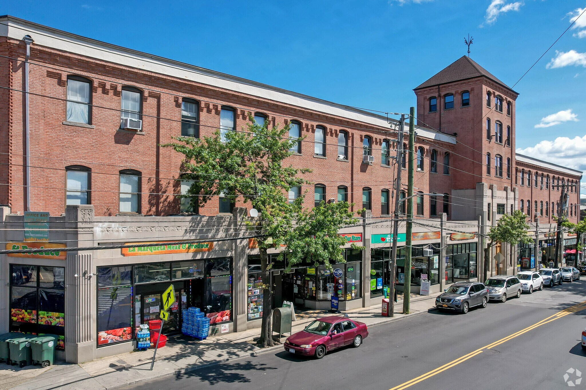181 Westchester Ave, Port Chester, NY à louer Photo principale– Image 1 sur 19