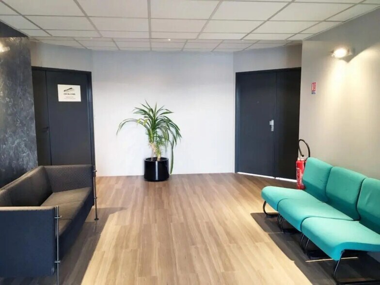 23 Boulevard De L'Oise, Cergy à louer - Photo de l’immeuble – Image 3 sur 8