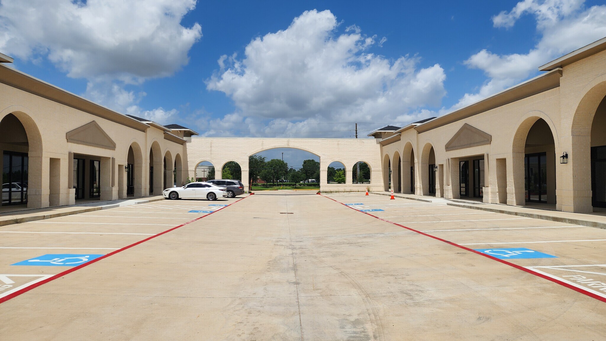 5518 Queenston Blvd, Houston, TX à louer Photo principale– Image 1 sur 15