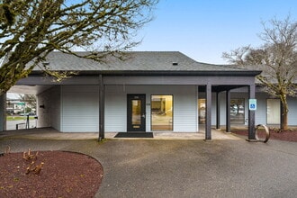 1600 SW Cedar Hills Blvd, Portland, OR à louer Photo intérieure– Image 2 sur 6