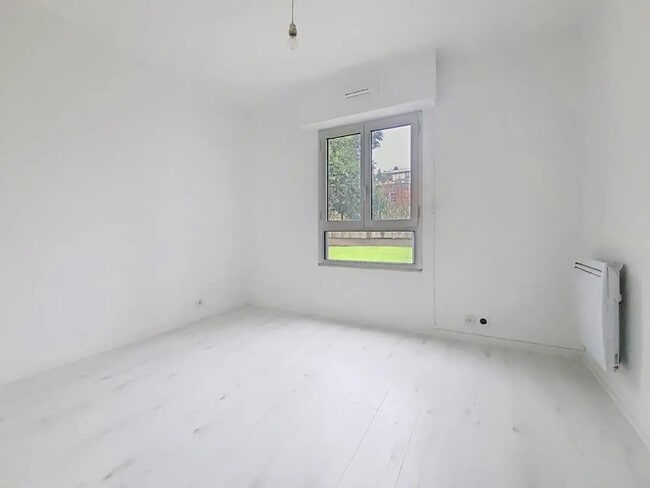 Plus de détails pour Bureau à vendre