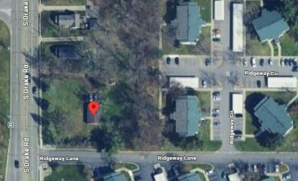 1913 S Drake Rd, Kalamazoo, MI à vendre - Photo de l’immeuble – Image 1 sur 4