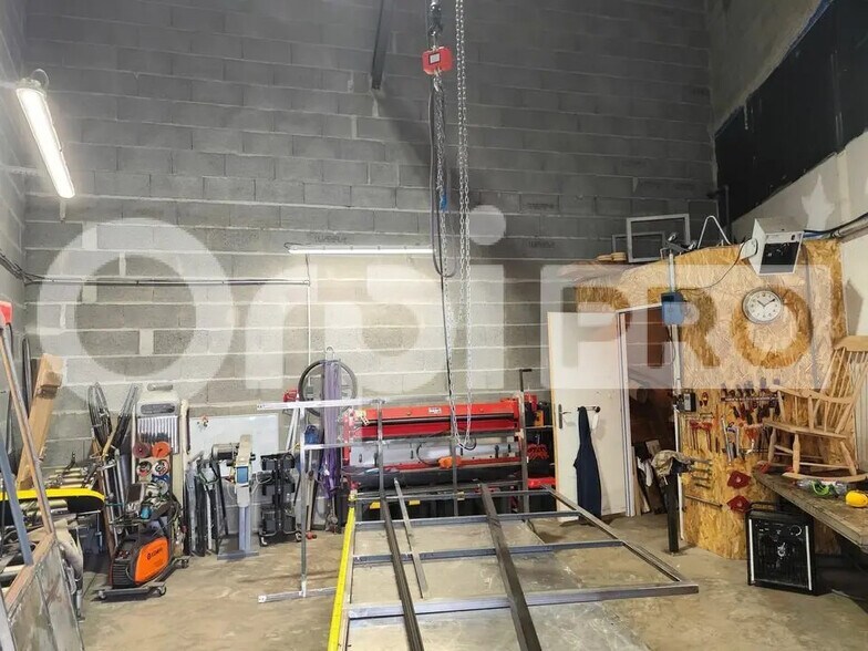 Local d’activités dans Limoges à louer - Photo intérieure – Image 2 sur 4