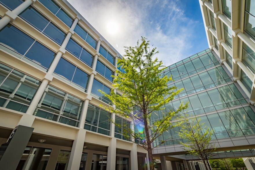 1500 Solana Blvd, Westlake, TX à louer - Photo de l’immeuble – Image 2 sur 18