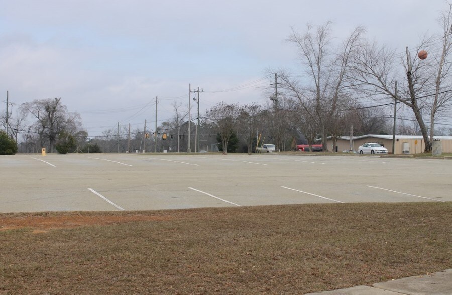 720 E Forsyth St, Americus, GA à louer - Photo de l’immeuble – Image 2 sur 21