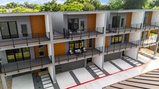 Plus de détails pour 4022 Valley View Rd, Austin, TX - Logement à vendre