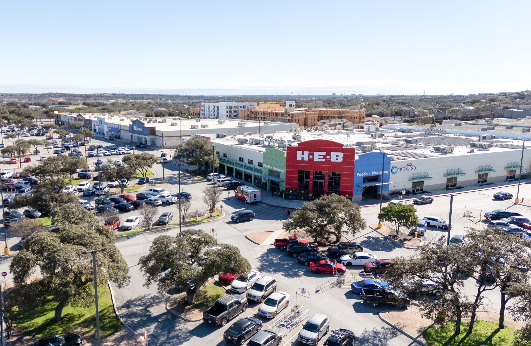 12651 Vance Jackson Rd, San Antonio, TX à louer Photo principale– Image 1 sur 4