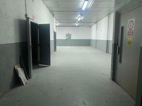 Industriel/Logistique dans Getafe, Madrid à louer Photo intérieure– Image 1 sur 7