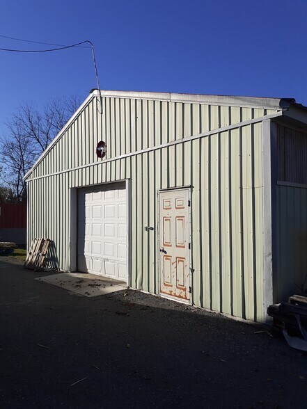 80 Black Meadow Rd, Chester, NY à vendre - Photo de l’immeuble – Image 3 sur 19