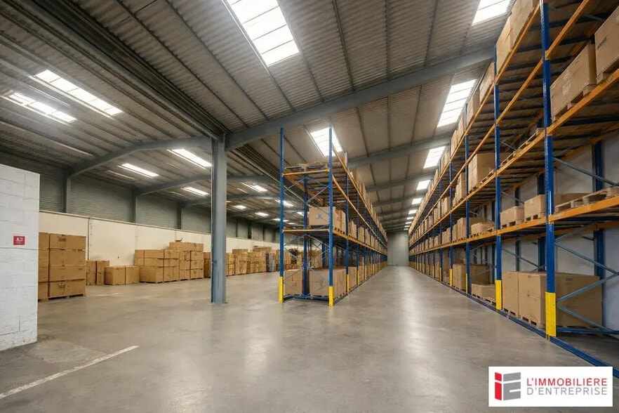 Local d’activités dans Rennes à louer - Photo de l’immeuble – Image 2 sur 3