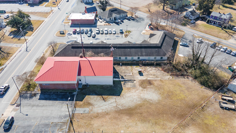 493 Main St, Warsaw, VA à louer - Photo de l’immeuble – Image 3 sur 46